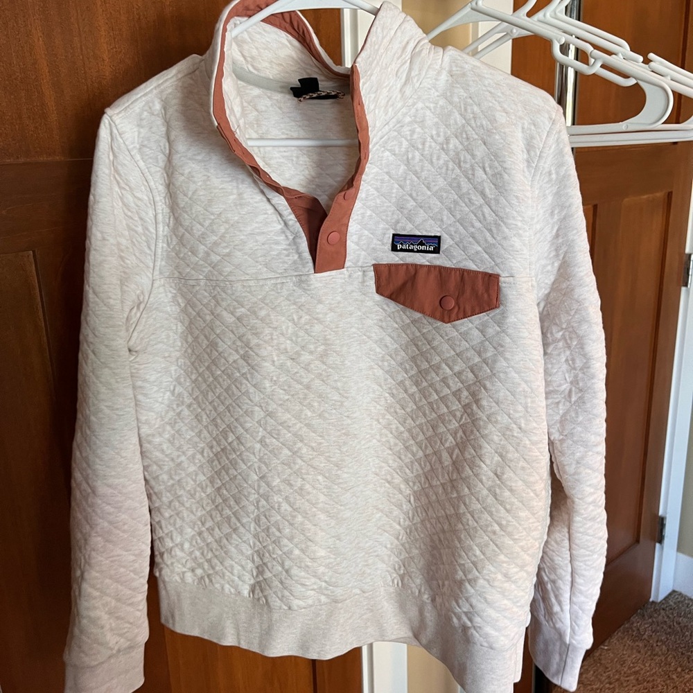 Patagonia Cream and Pink Quilted Pullover